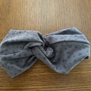 Vuori headband gray with black dots